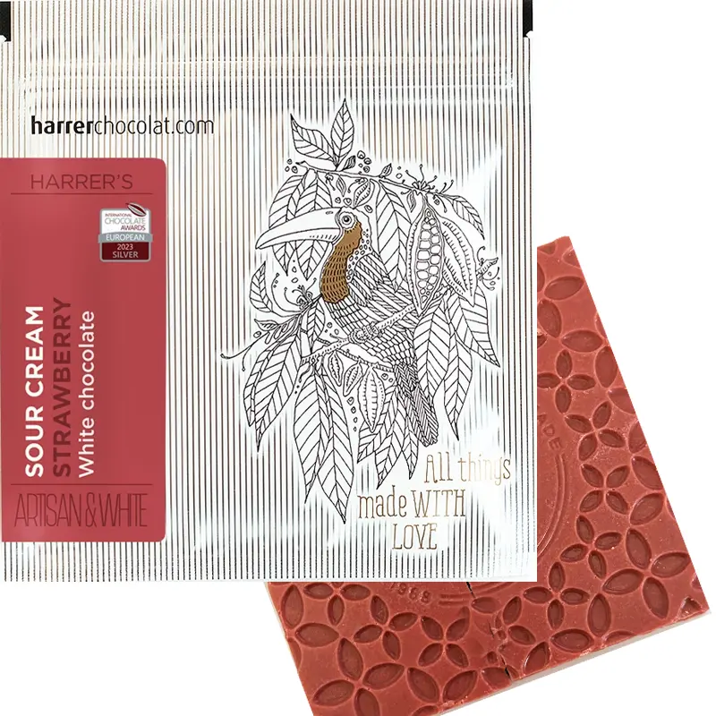 Weiße Erdbeerschokolade mit Sauerrahm von harrer